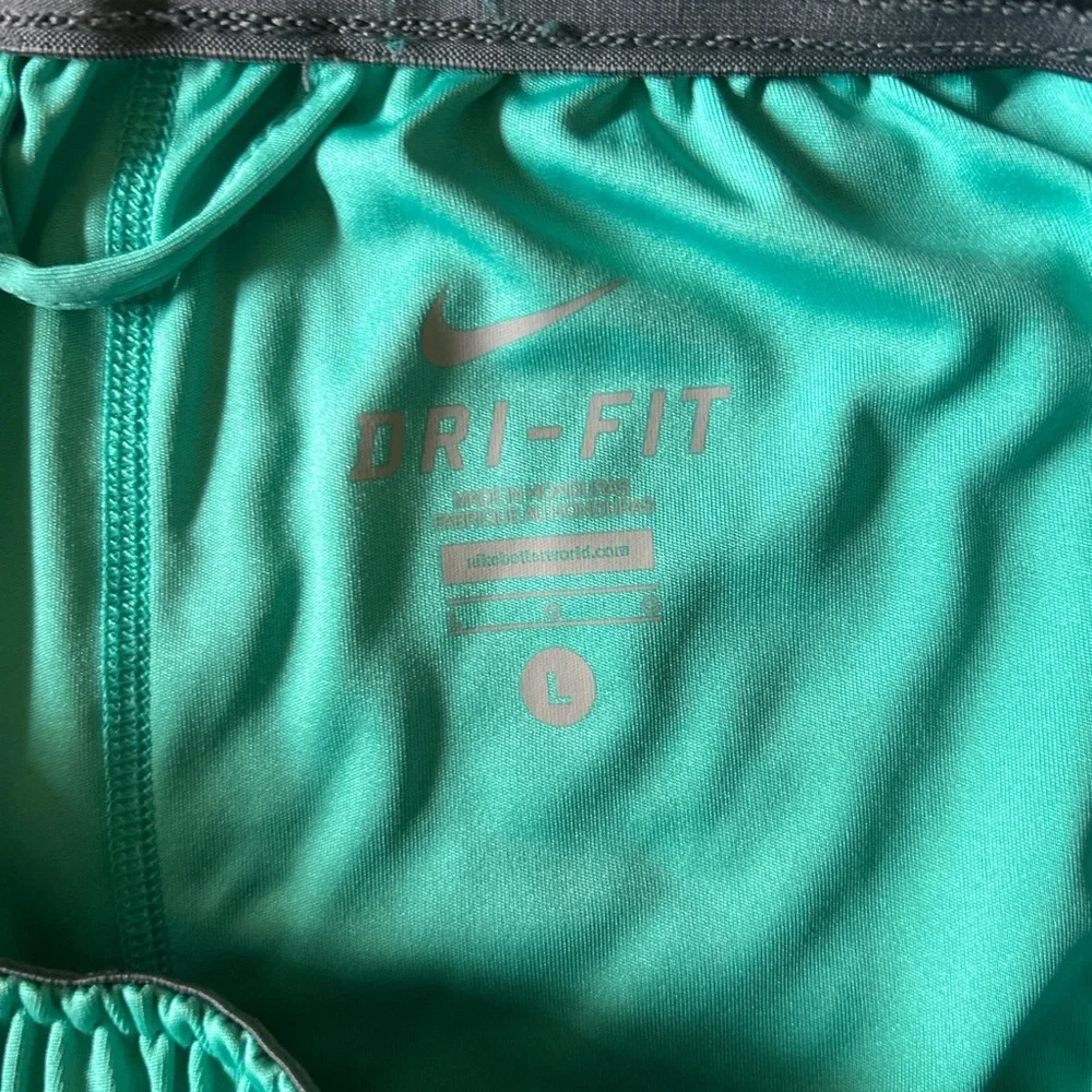 Nike Dri-FIT Teal and Navy Basketball Shorts Mens Size Large